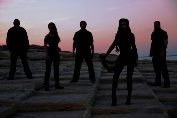 interview Apparition (UK)